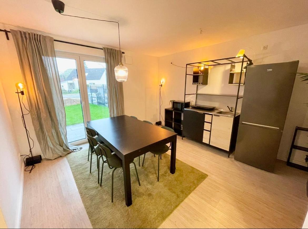 Gemuetliche Apartments Direkt An Der Grenze Von Hamburg Norderstedt Exterior foto